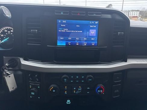 Used 2024 Ford F250 XL w/ XL Chrome Package image 15