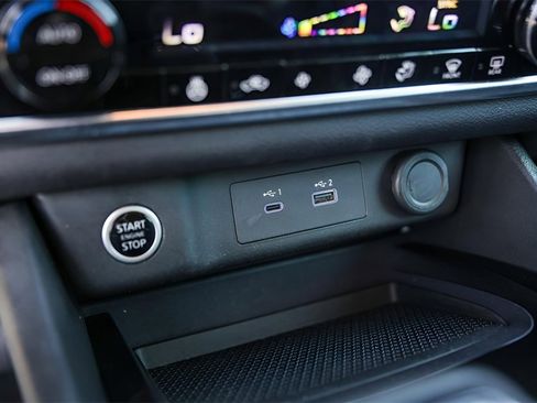 Used 2023 Nissan Rogue SV w/ SV Premium B Package image 22