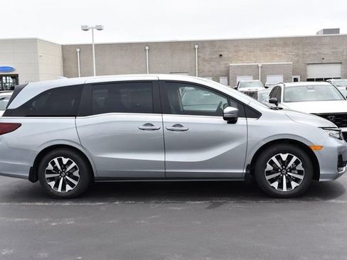 New 2026 Honda Odyssey EX-L image 5