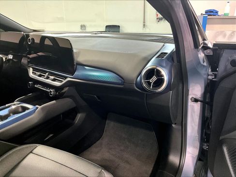 Used 2025 Chevrolet Equinox EV LT w/ Convenience Package image 13