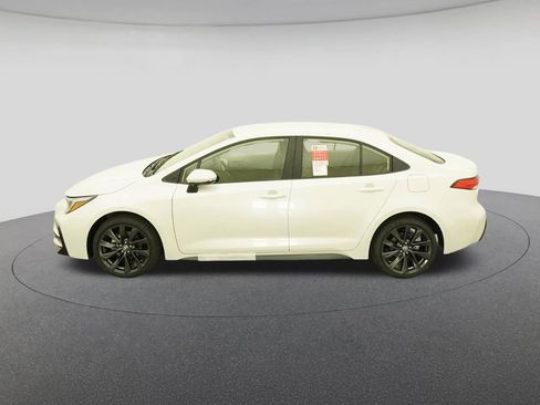 New 2026 Toyota Corolla SE image 3