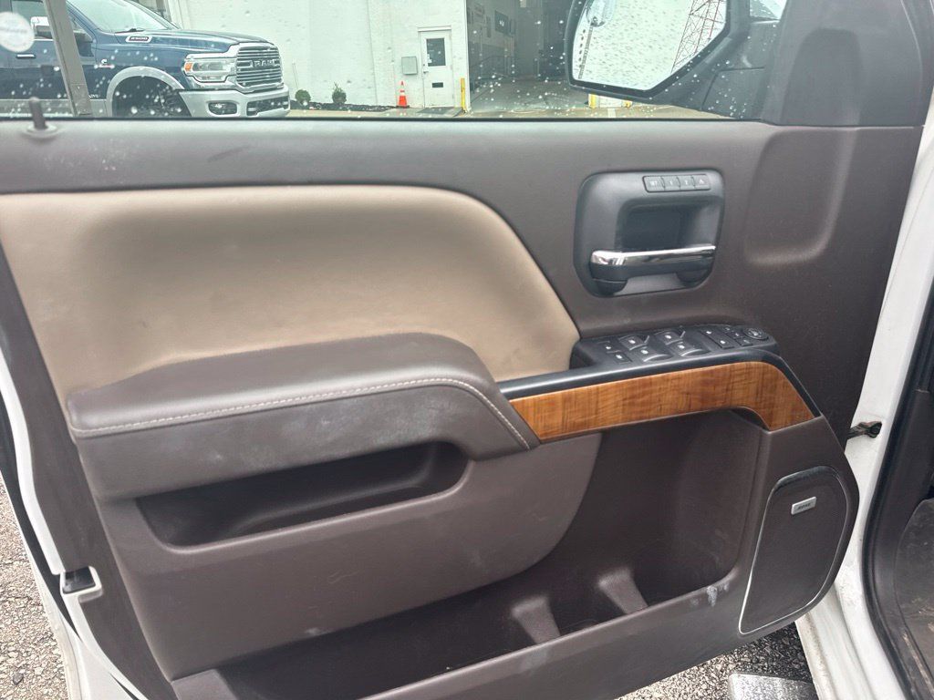Used 2017 GMC Sierra 1500 SLT w/ SLT Premium Package AWD/4WD image 25