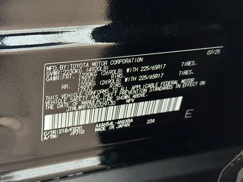 Certified 2025 Toyota RAV4 LE image 36