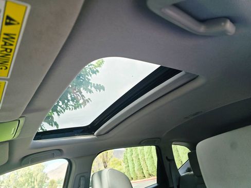 Used 2017 Honda CR-V EX image 27