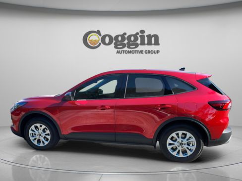 New 2026 Ford Escape Active FWD image 2
