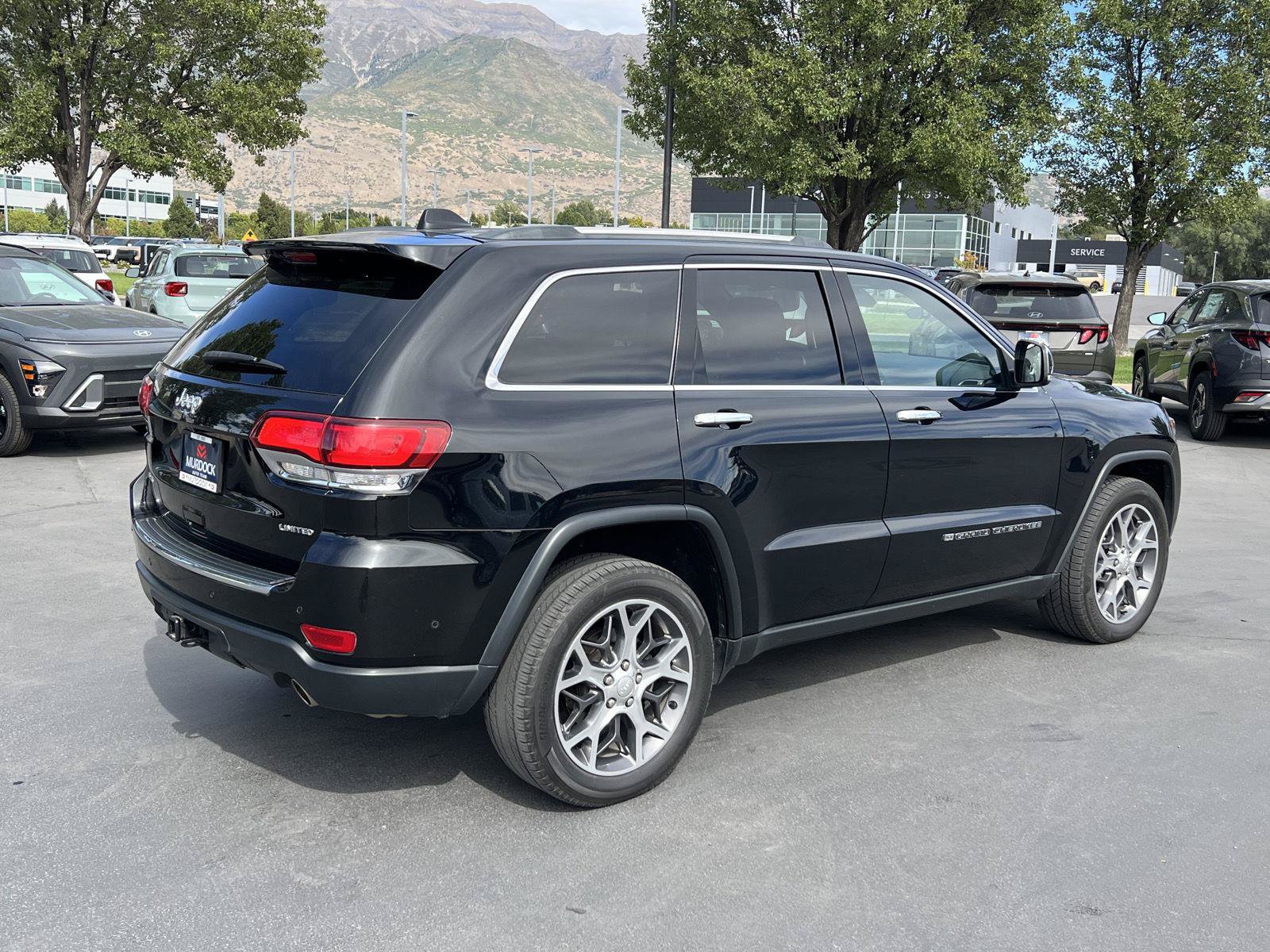 Used 2022 Jeep Grand Cherokee Limited w/ Trailer Tow Group IV AWD/4WD image 14