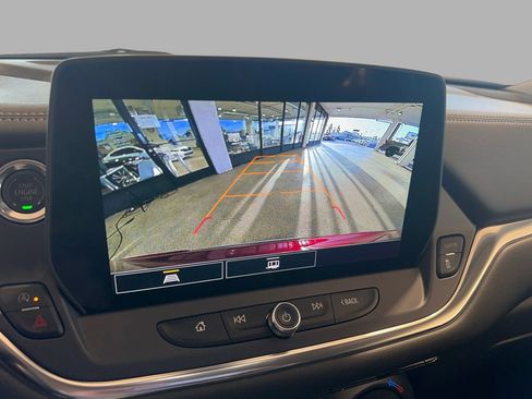 Used 2025 Chevrolet Blazer LT image 27