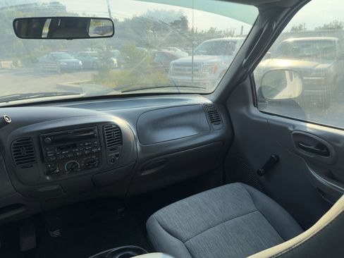 Used 2003 Ford F150 XLT image 13