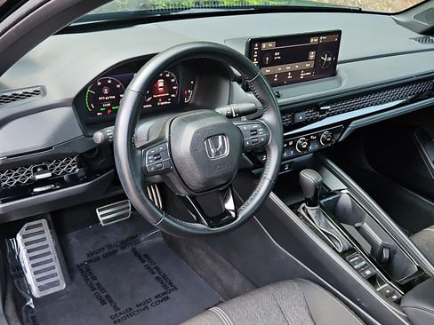 Used 2024 Honda Accord Sport image 26