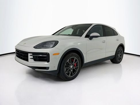 Certified 2024 Porsche Cayenne S AWD/4WD image 1
