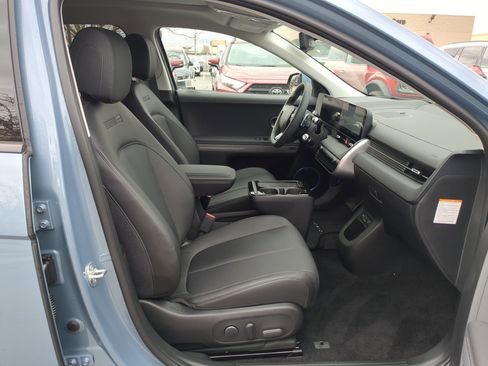 Used 2025 Hyundai Ioniq 5 Limited image 35