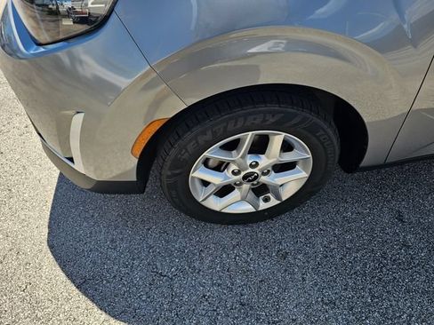 Used 2024 Kia Soul LX w/ Option Group 015 FWD image 14