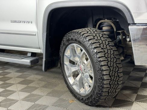 Used 2018 GMC Sierra 1500 SLT w/ SLT Premium Package image 5