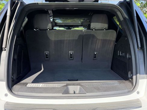Used 2024 Chevrolet Tahoe RST w/ Luxury Package AWD/4WD image 8