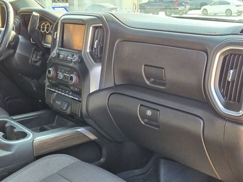 Used 2022 Chevrolet Silverado 1500 RST AWD/4WD image 15