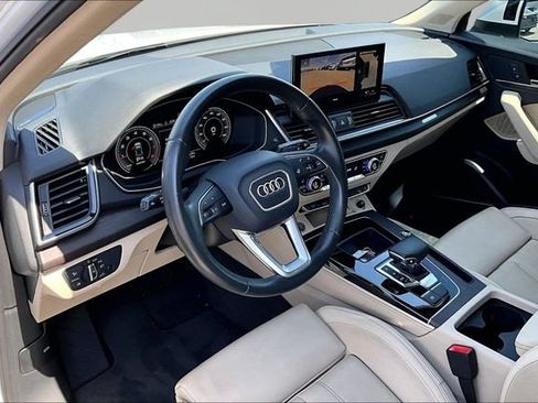 Used 2024 Audi Q5 2.0T Premium Plus w/ Premium Plus Package AWD/4WD image 13