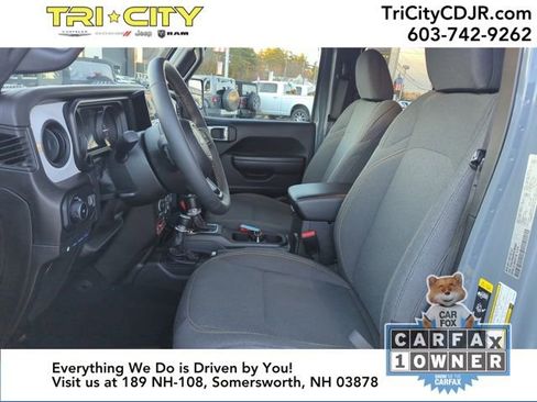 Used 2024 Jeep Wrangler Willys 4xe image 15