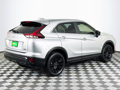 Used 2023 Mitsubishi Eclipse Cross LE image 10