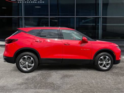 Used 2023 Chevrolet Blazer LT w/ Convenience Package FWD image 6
