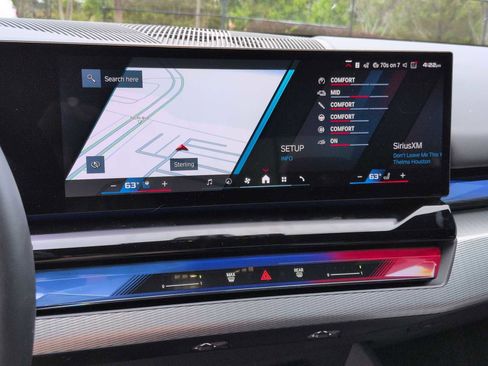 Used 2025 BMW M5 w/ Carbon Package image 28