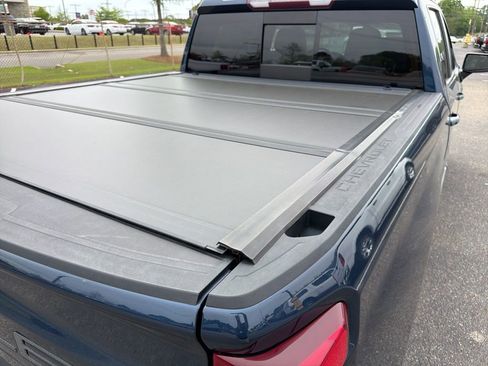 Used 2020 Chevrolet Silverado 1500 RST image 17