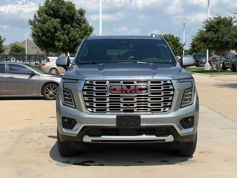 Used 2025 GMC Yukon XL Denali AWD/4WD image 2