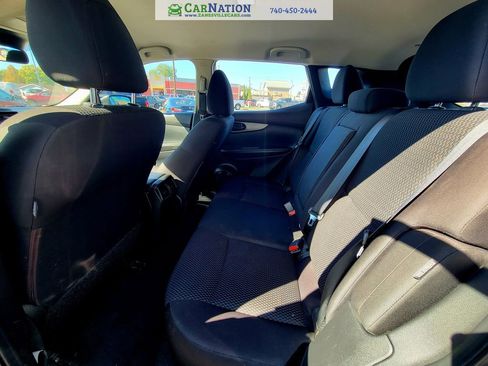 Used 2020 Nissan Rogue Sport S image 12