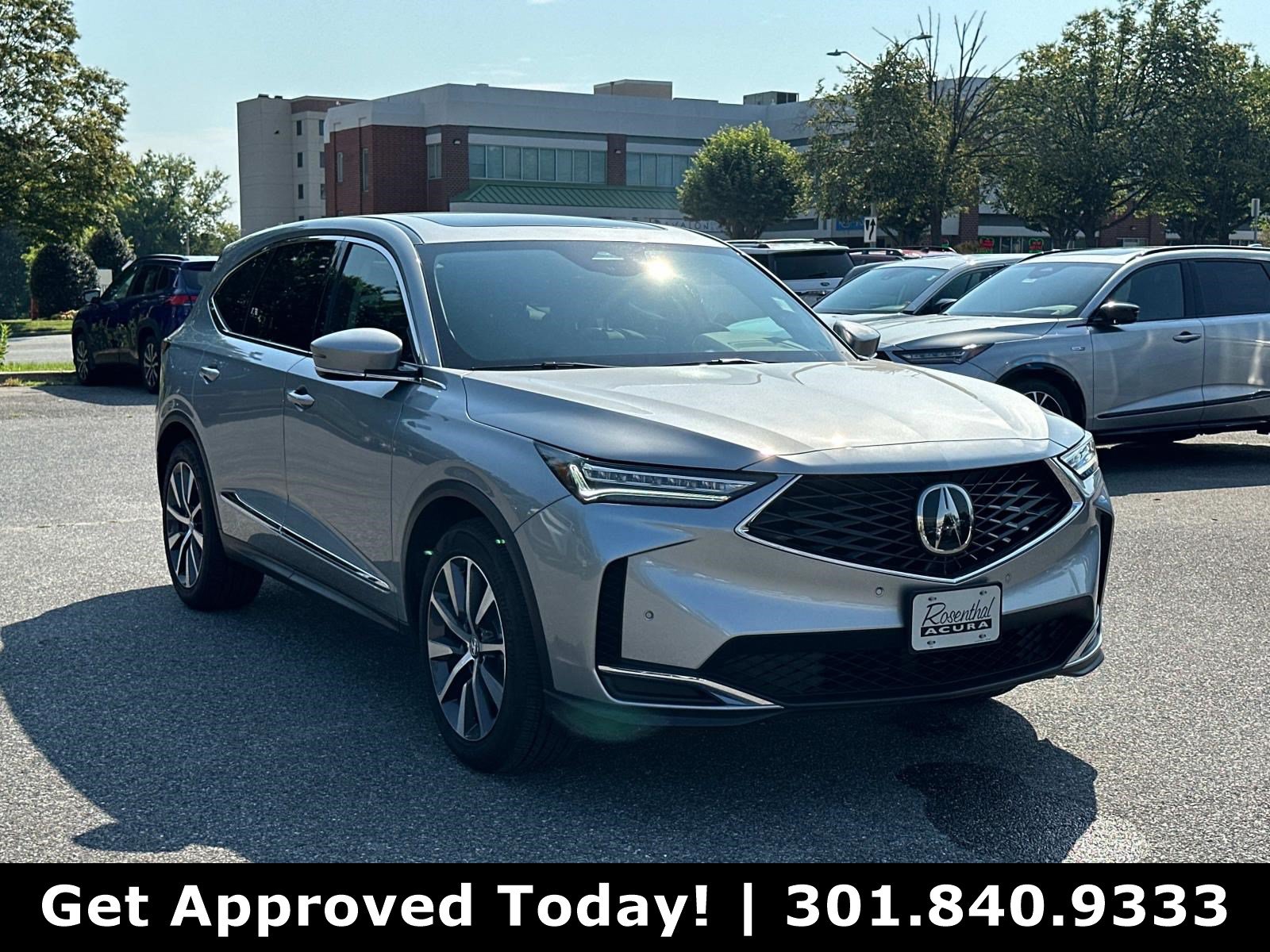 Certified 2025 Acura MDX w/ Technology Package FWD image 1
