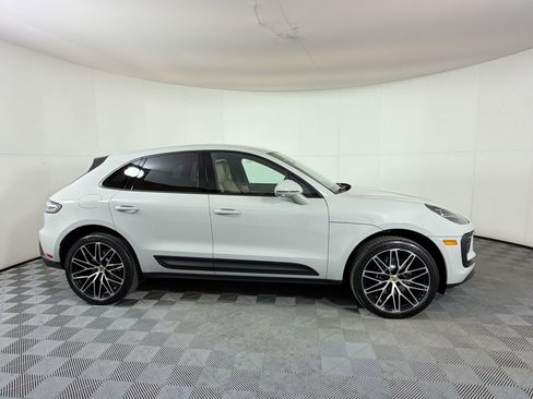 New 2026 Porsche Macan image 9
