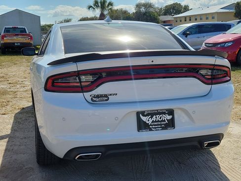 Used 2023 Dodge Charger SXT w/ Blacktop Package image 3