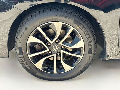 Used 2015 Honda Civic EX image 32