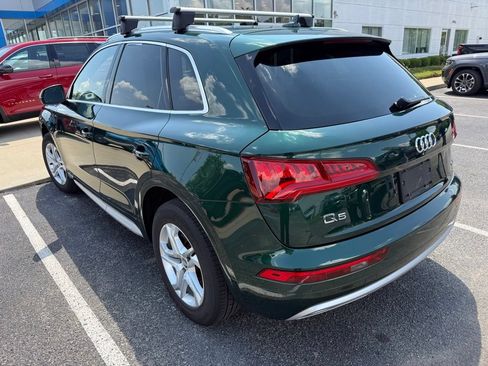 Used 2019 Audi Q5 2.0T Premium w/ Convenience Package AWD/4WD image 4
