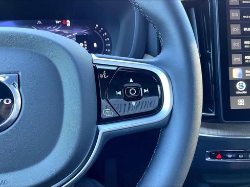 New 2026 Volvo XC60 B5 Plus w/ Protection Package Premier image 18