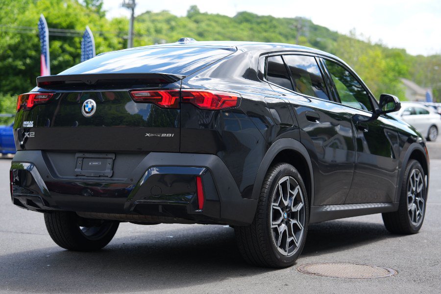 Used 2025 BMW X2 xDrive28i w/ Convenience Package AWD/4WD image 6