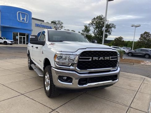 Used 2024 RAM 2500 Big Horn w/ Off Road Package AWD/4WD image 2