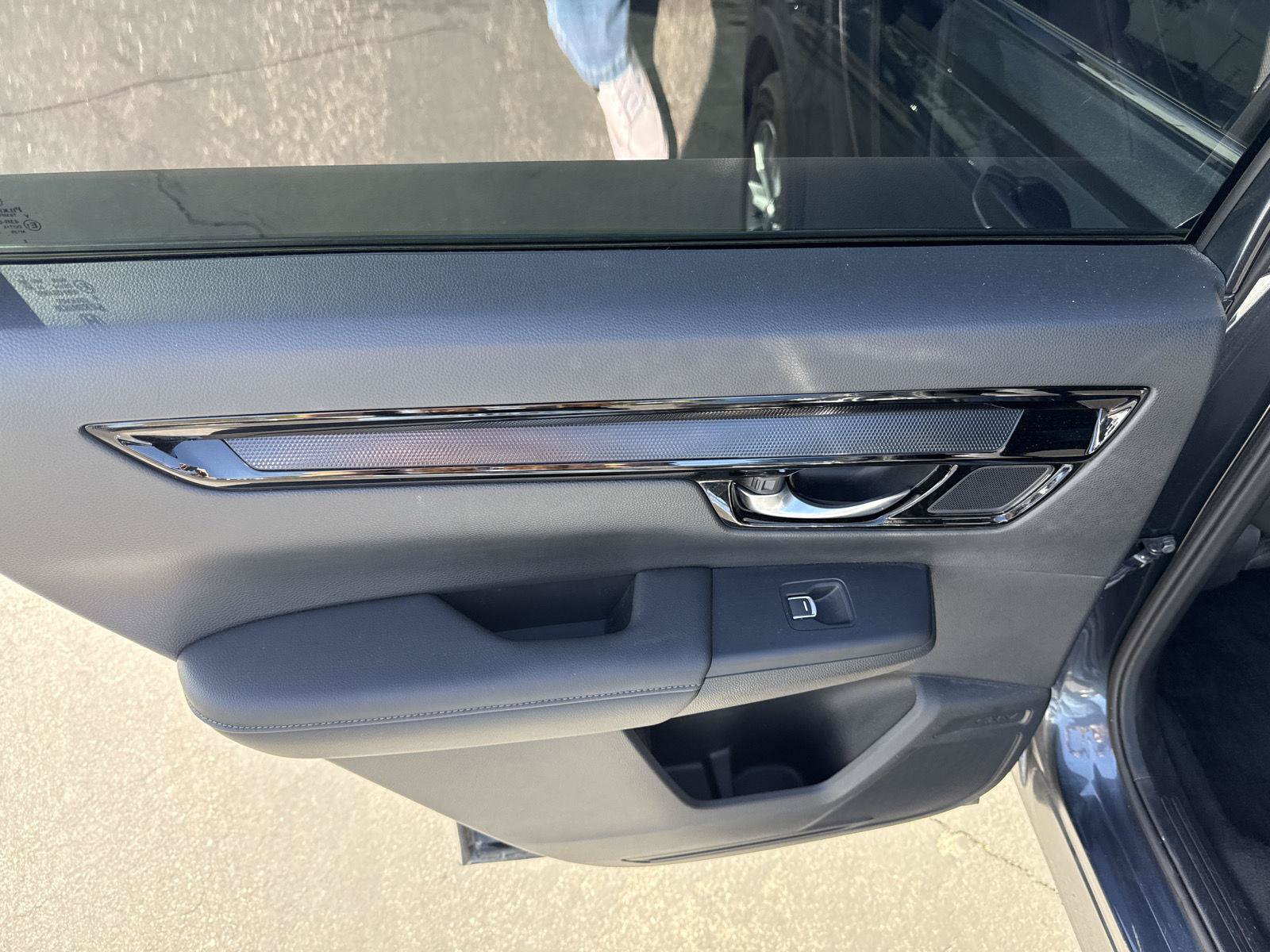 Used 2024 Honda CR-V EX-L image 17