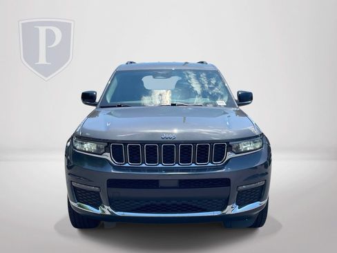 Used 2022 Jeep Grand Cherokee L Limited AWD/4WD image 3