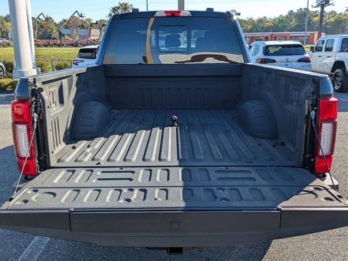 Used 2022 Ford F350 Platinum w/ FX4 Off-Road Package AWD/4WD image 13