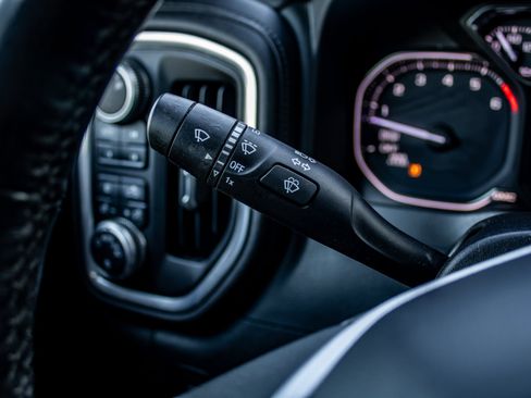 Used 2019 GMC Sierra 1500 SLE w/ SLE Value Package image 29