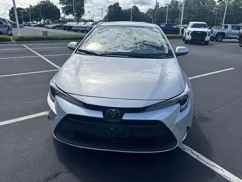 Used 2024 Toyota Corolla LE FWD image 10