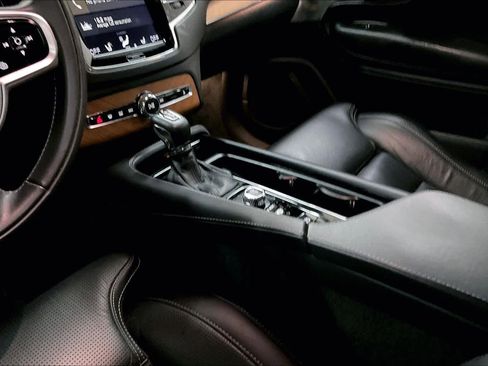 Used 2019 Volvo XC90 T6 Inscription w/ Advanced Package image 19