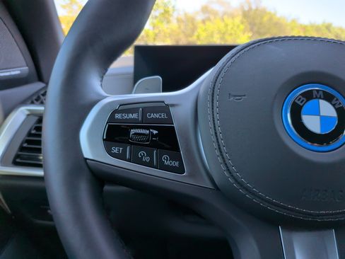 Certified 2026 BMW X5 xDrive50e w/ M Sport Package AWD/4WD image 26