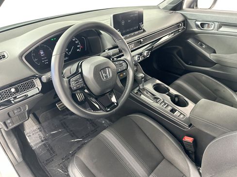 Used 2023 Honda Civic Sport image 9