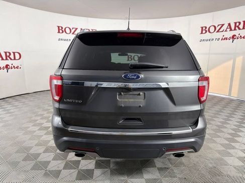 Used 2018 Ford Explorer Limited w/ Equipment Group 301A FWD image 7