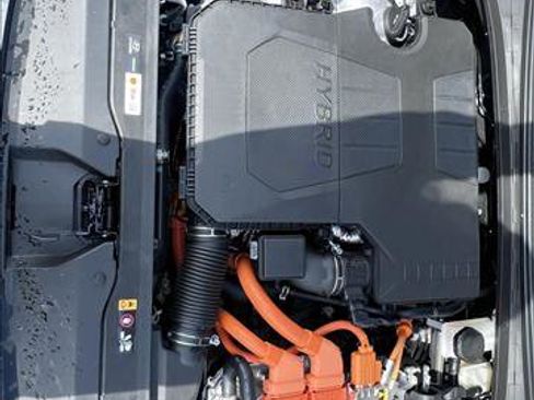 New 2025 Hyundai Elantra SEL image 16