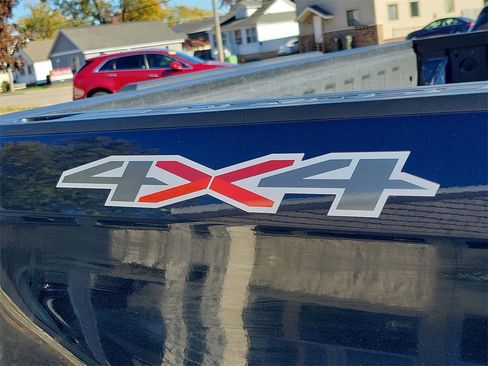 Used 2021 Chevrolet Silverado 1500 LT image 6