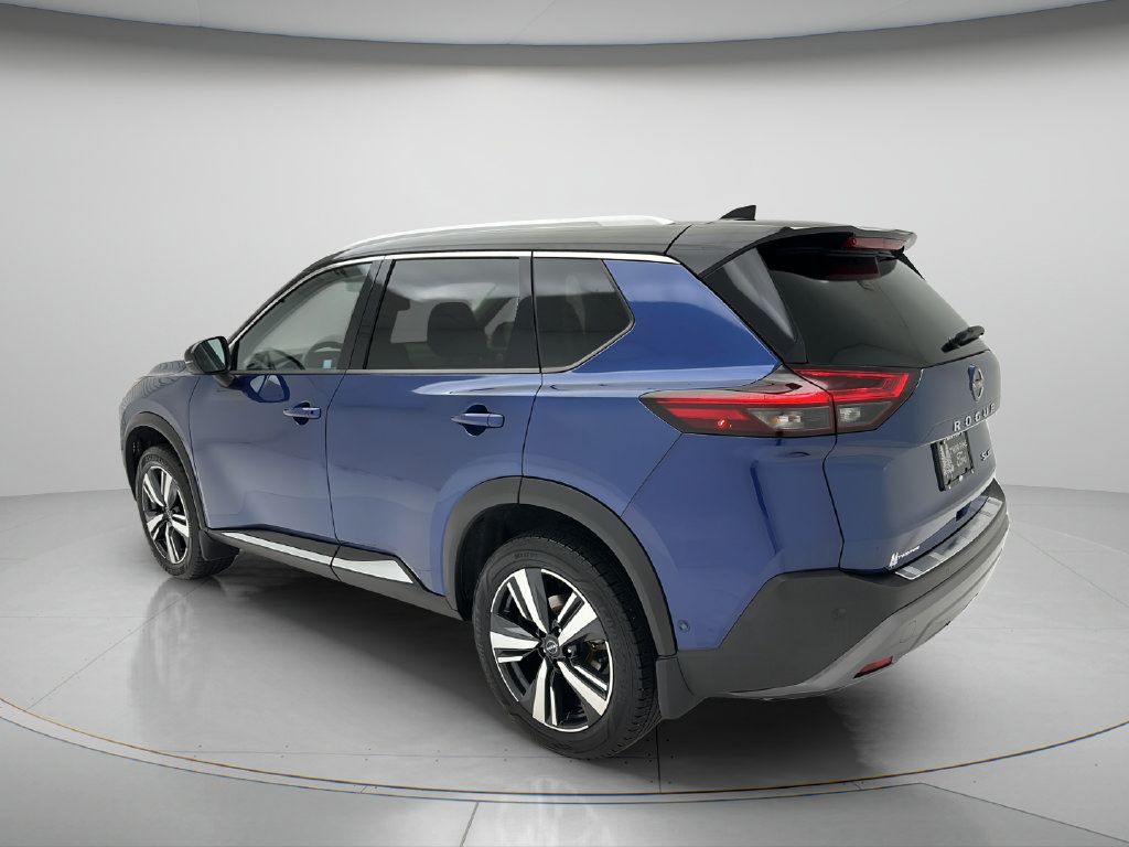 Used 2023 Nissan Rogue SL w/ SL Premium Package AWD/4WD image 4