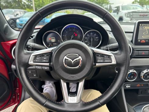 Used 2017 MAZDA MX-5 Miata RF Grand Touring RWD image 15