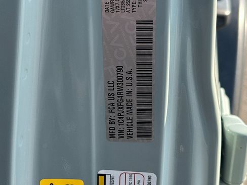 Used 2024 Jeep Wrangler Unlimited Rubicon image 36