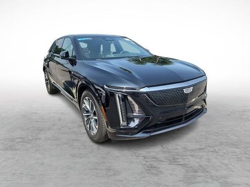 Used 2024 Cadillac Lyriq Sport w/ LPO, Floor Liner Package AWD/4WD image 3